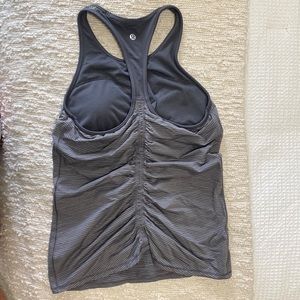 Lululemon ruched racerback w/ built in bra sz 6